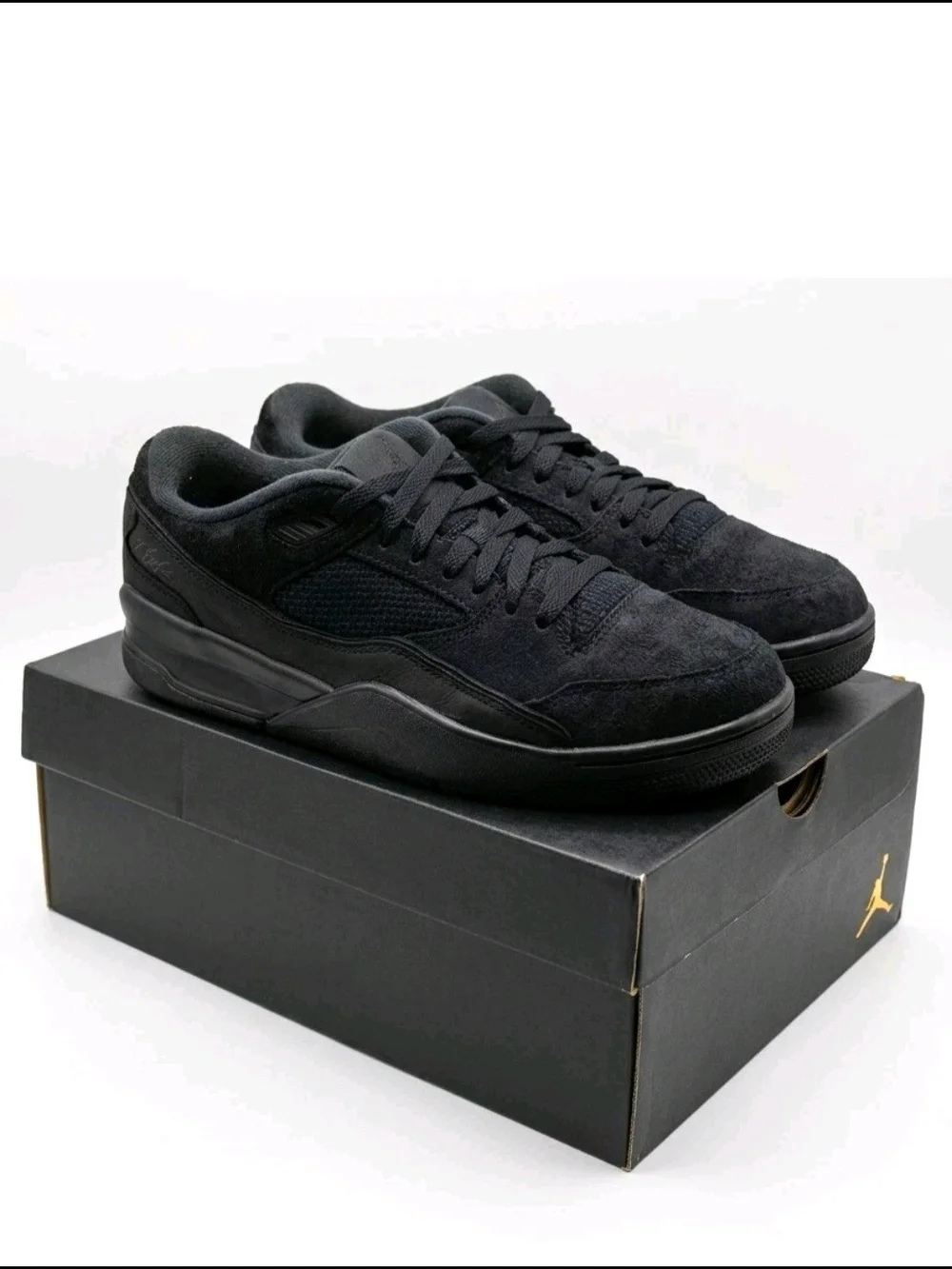 Jordan Low Top Sneakers in Black